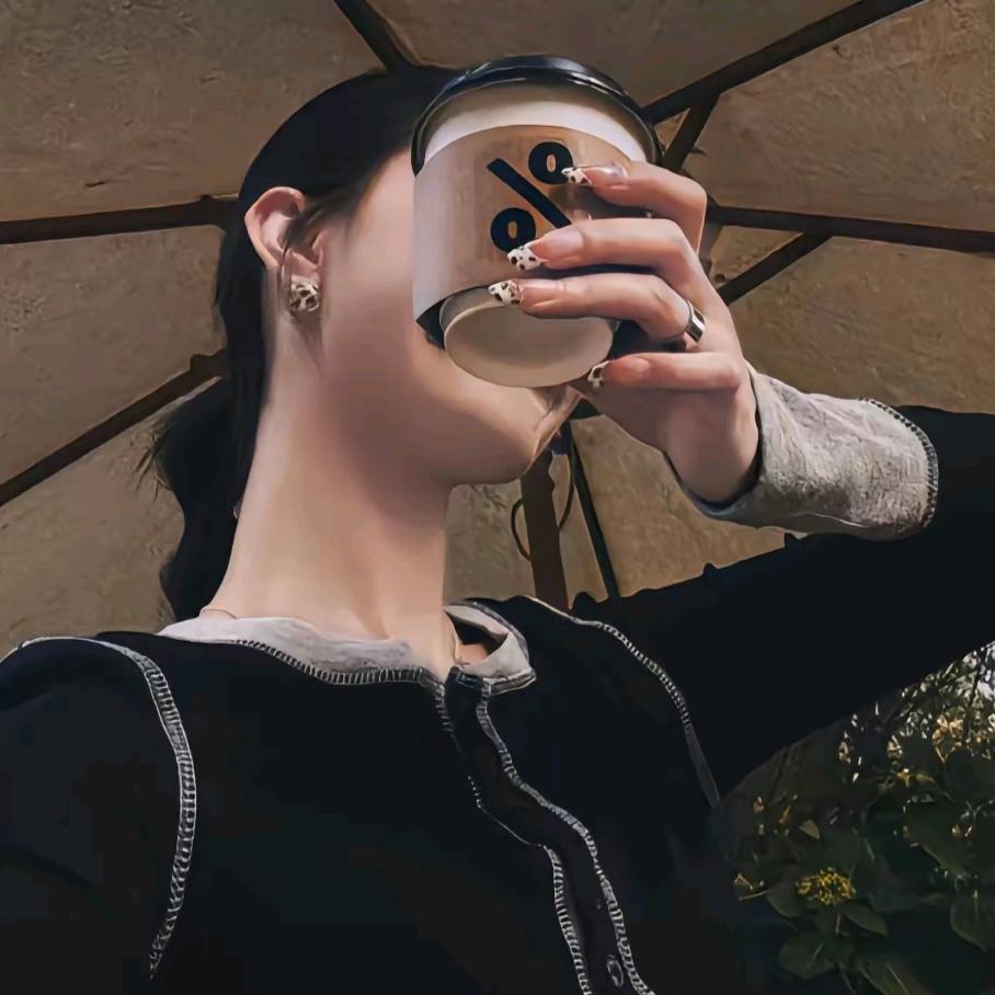 热爱足⚽球的女孩。I love you.