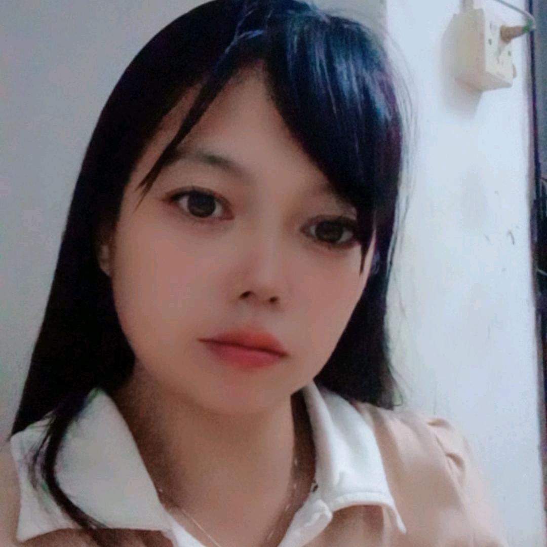 火龙果的丫头