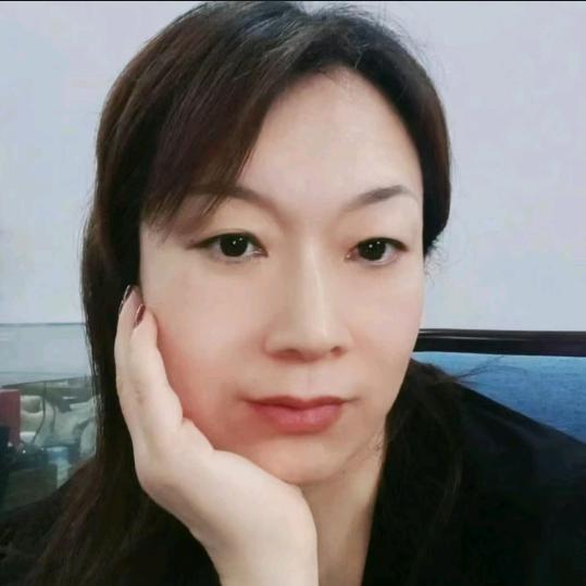 爱跳舞的小姐姐