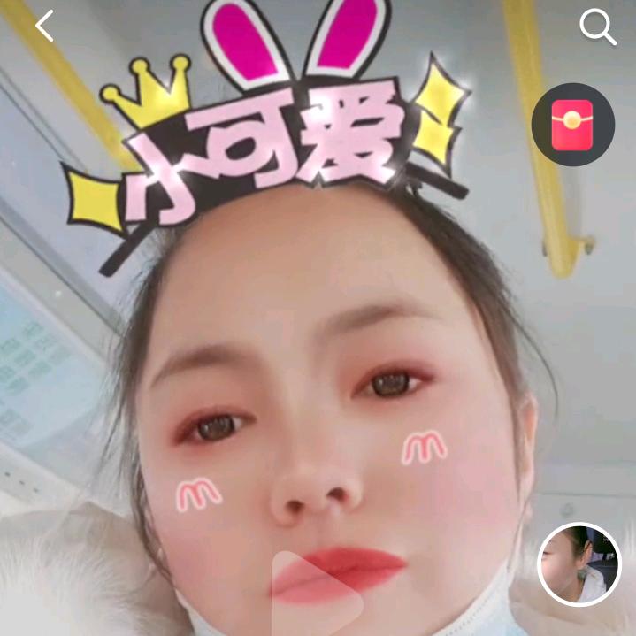 爱笑的女孩