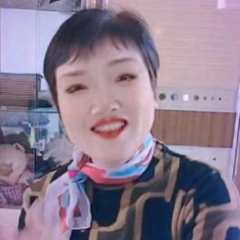 黄亚如