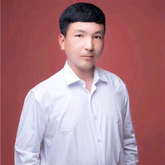 阿力木.