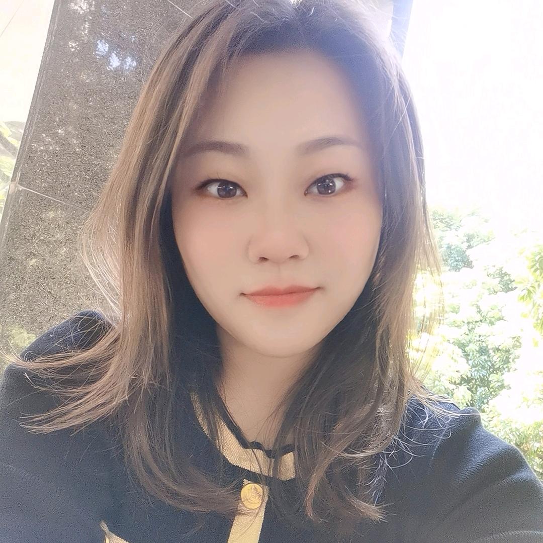 黄锌滢