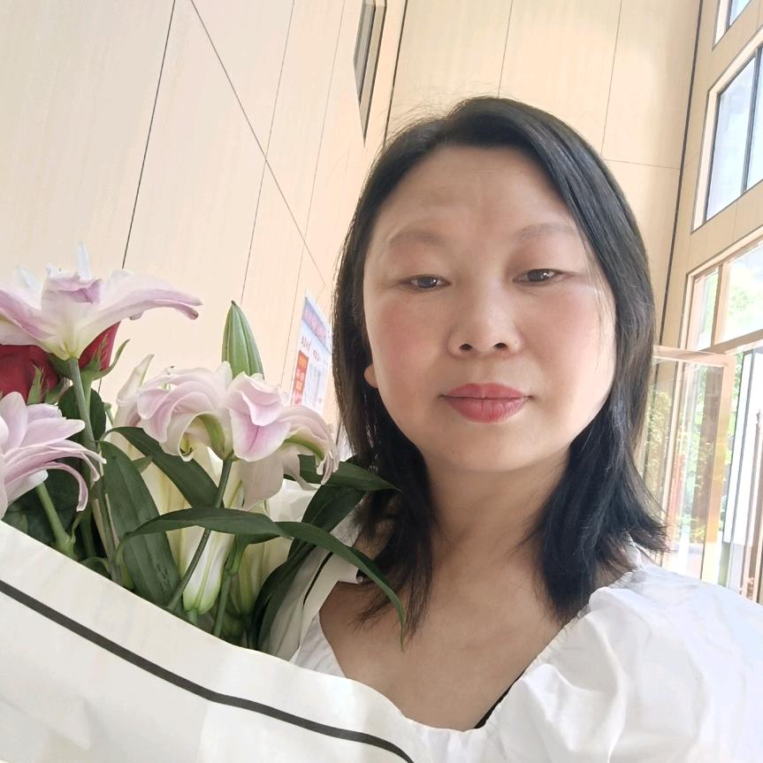马家湾烨博门窗莹莹