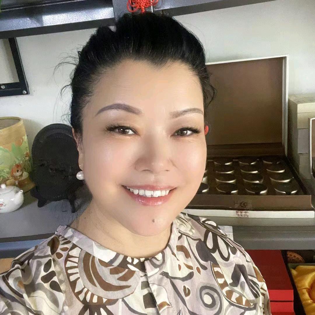 乌苏卖茶叶的董姐