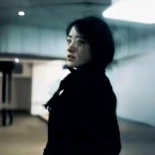 渡婕.
