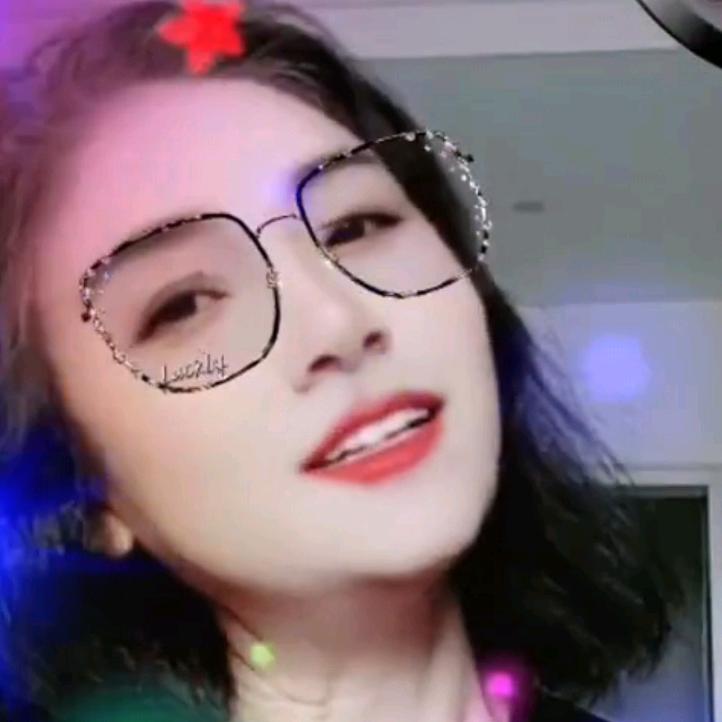 65年小龙女秀秀