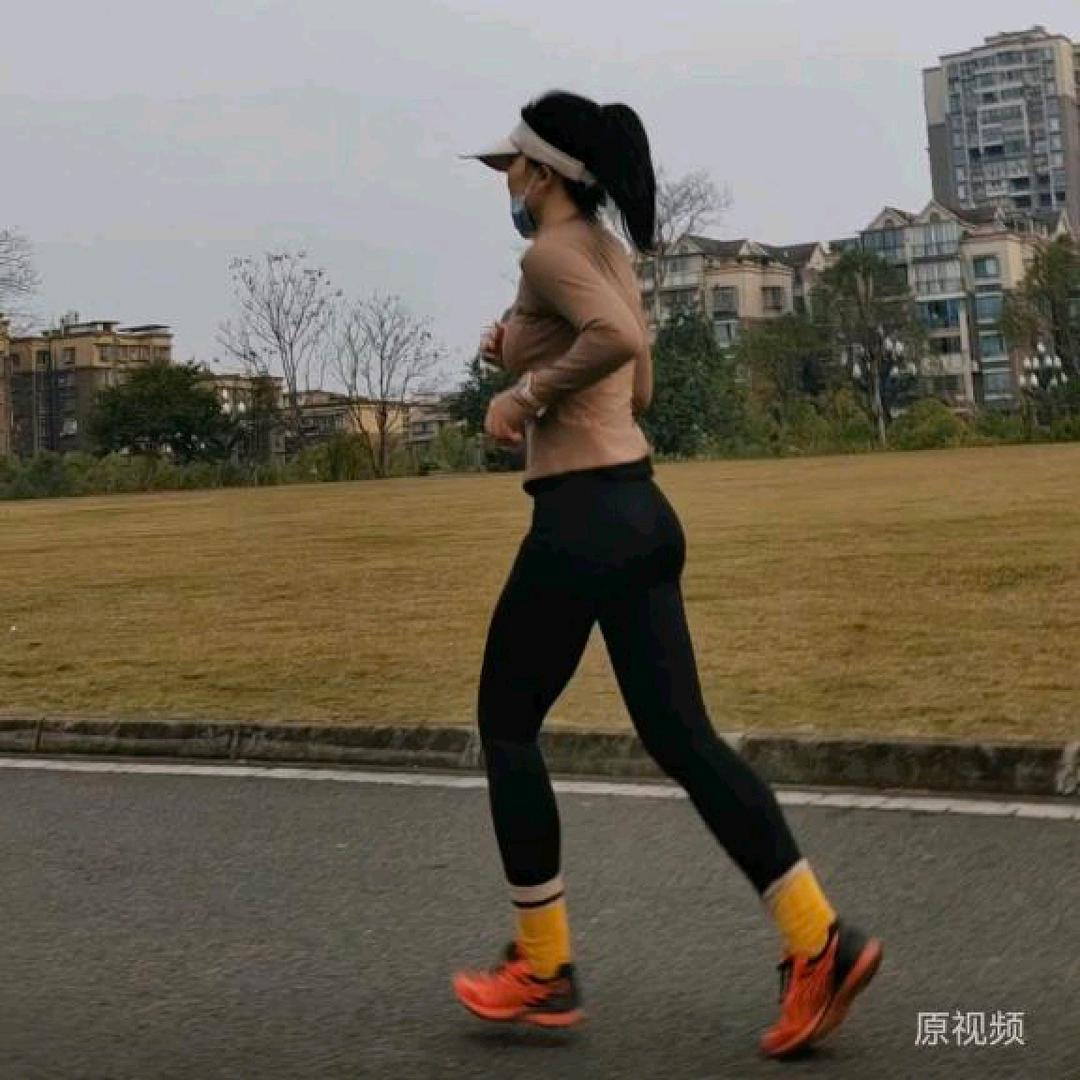 静姐爱跑步