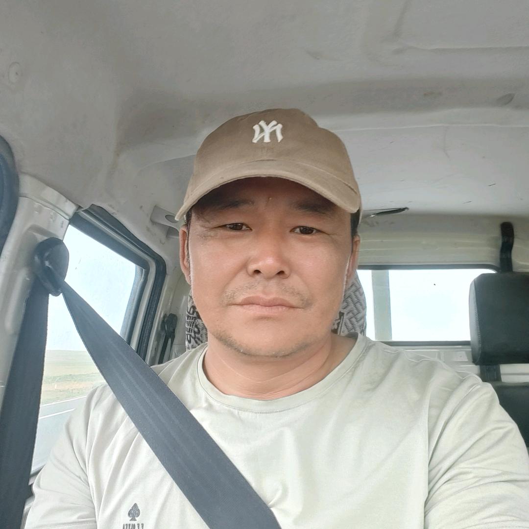 照日格图【大红山牧人】
