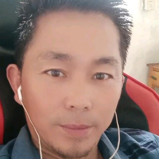 天然胡民🇨🇳地摊哥