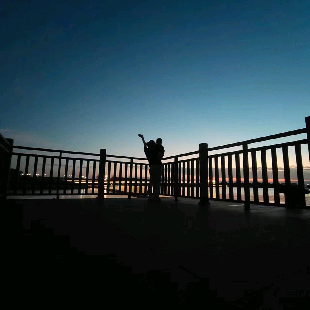 光    临