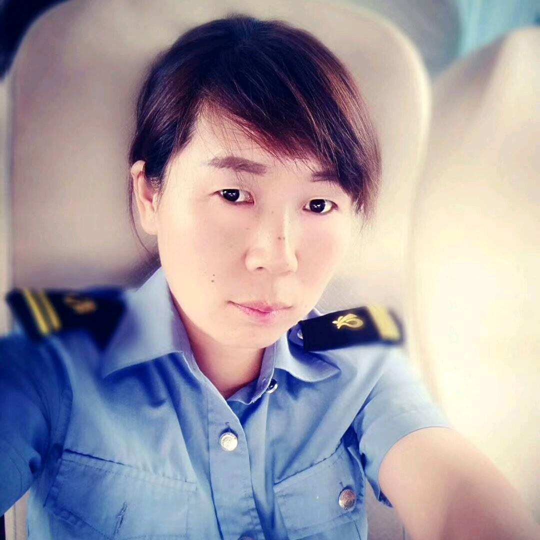 我是小何