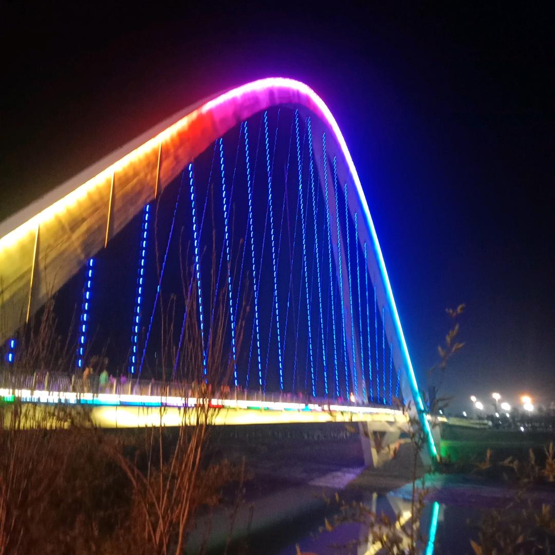 啊海外墙漆别墅装修队