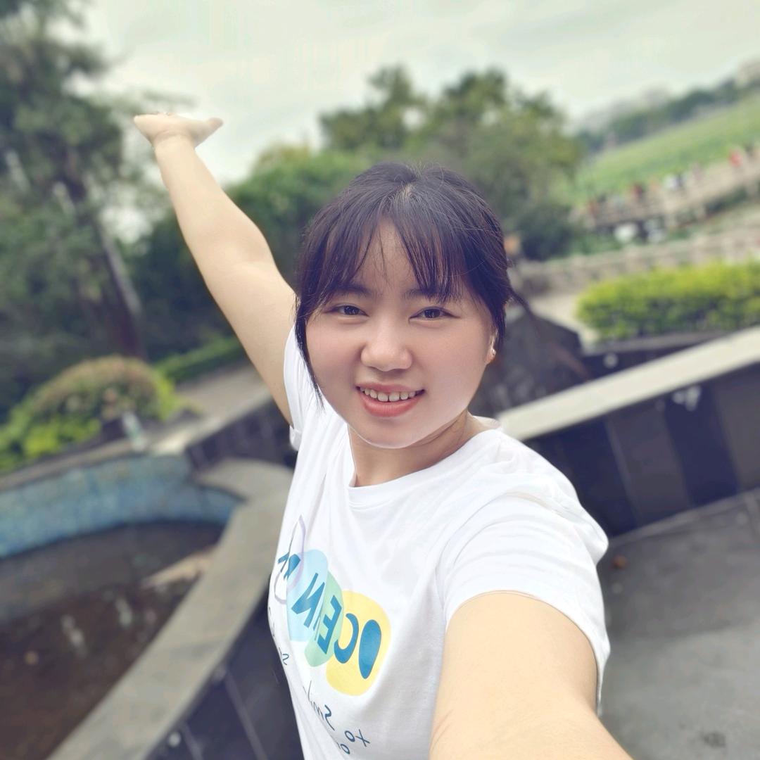 小椰子转呼啦圈的日常