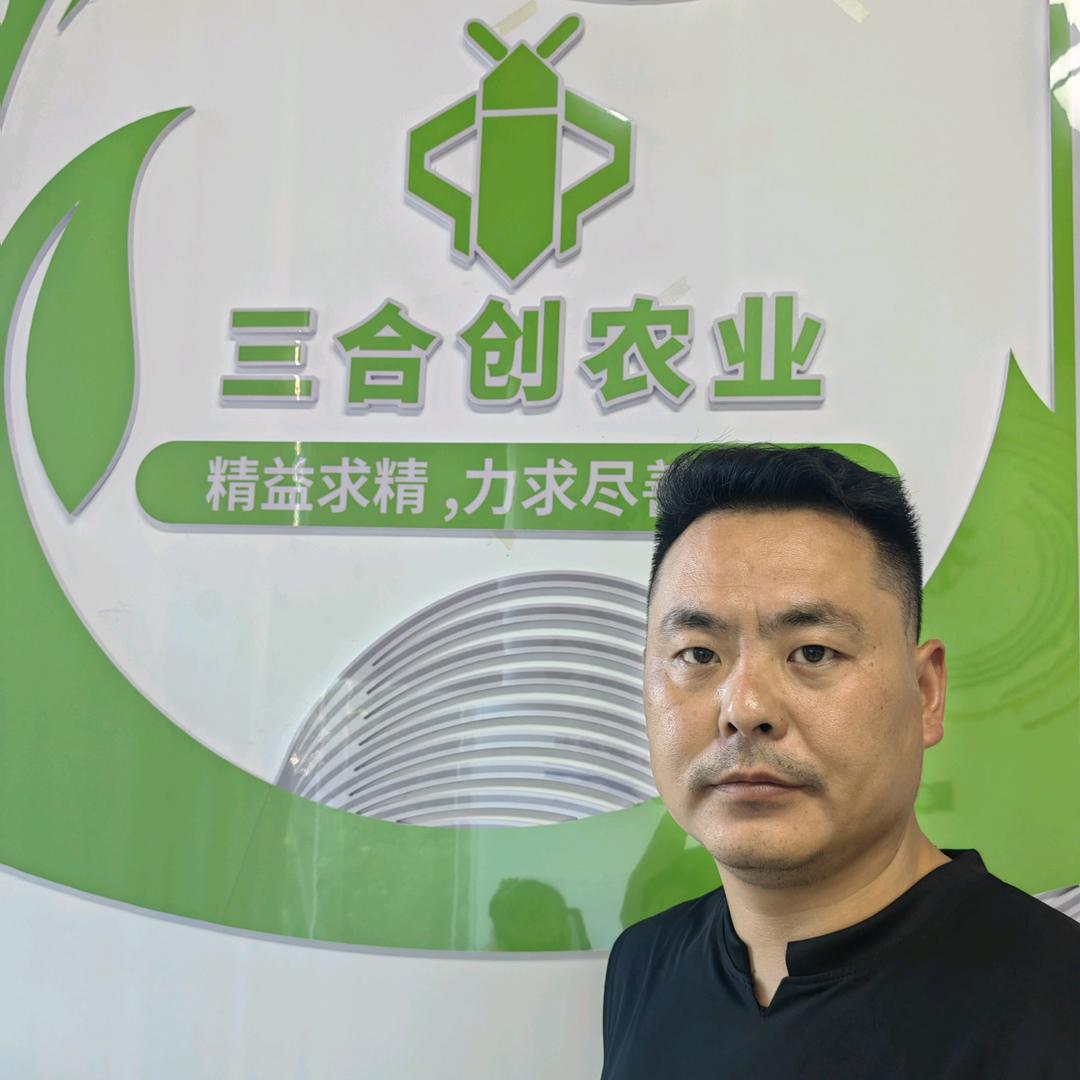 三合创蟋蟀养殖