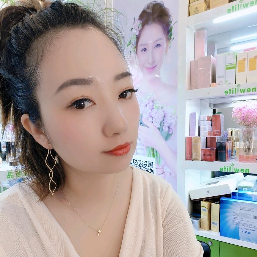 新生活化妆品（金辉华府店）