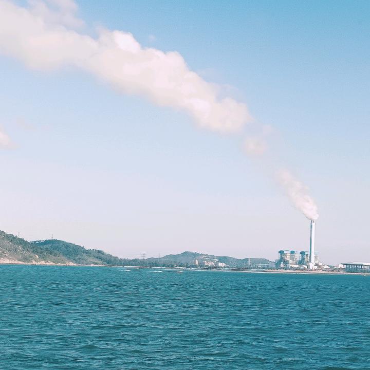 生活不易，继续努力