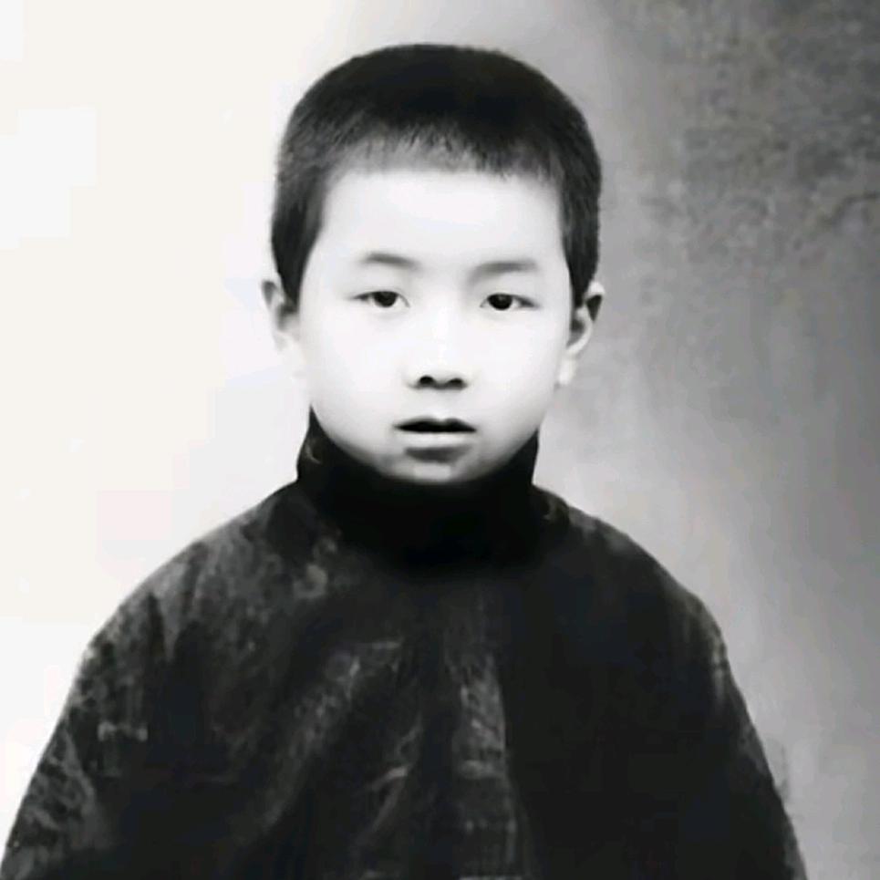 鸿培之孙