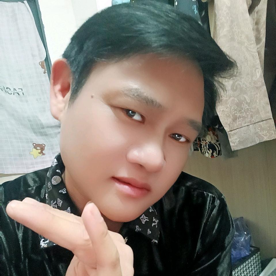 上网只为偷看你一眼