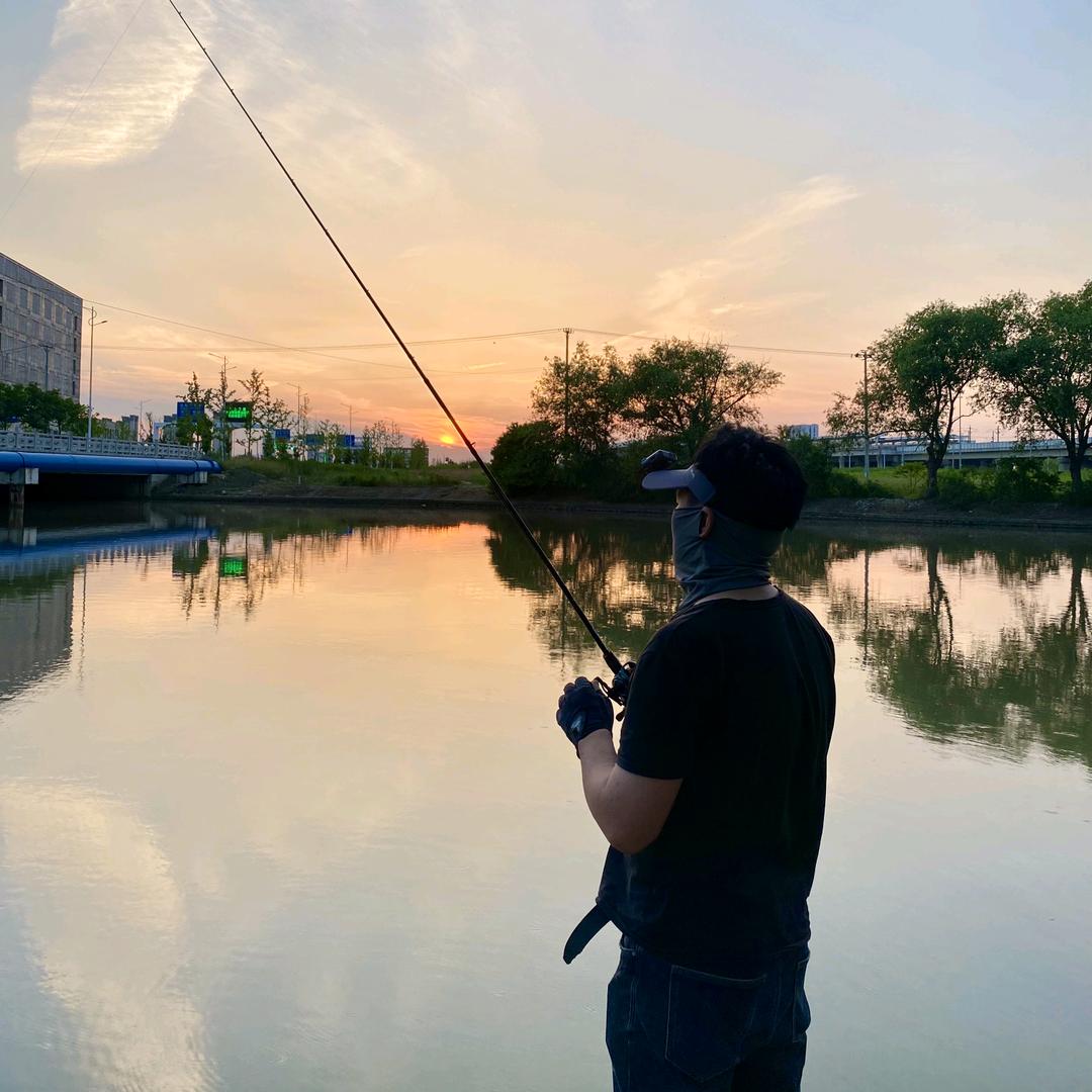 潘炎焱（路亚水滴轮维修保养）