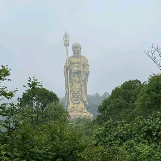 日出东方