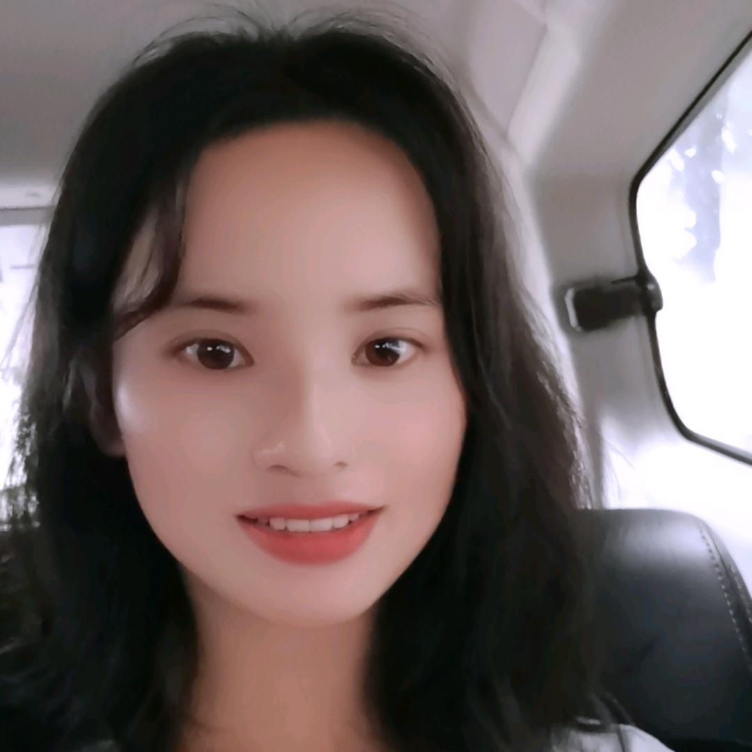 菲  菲
