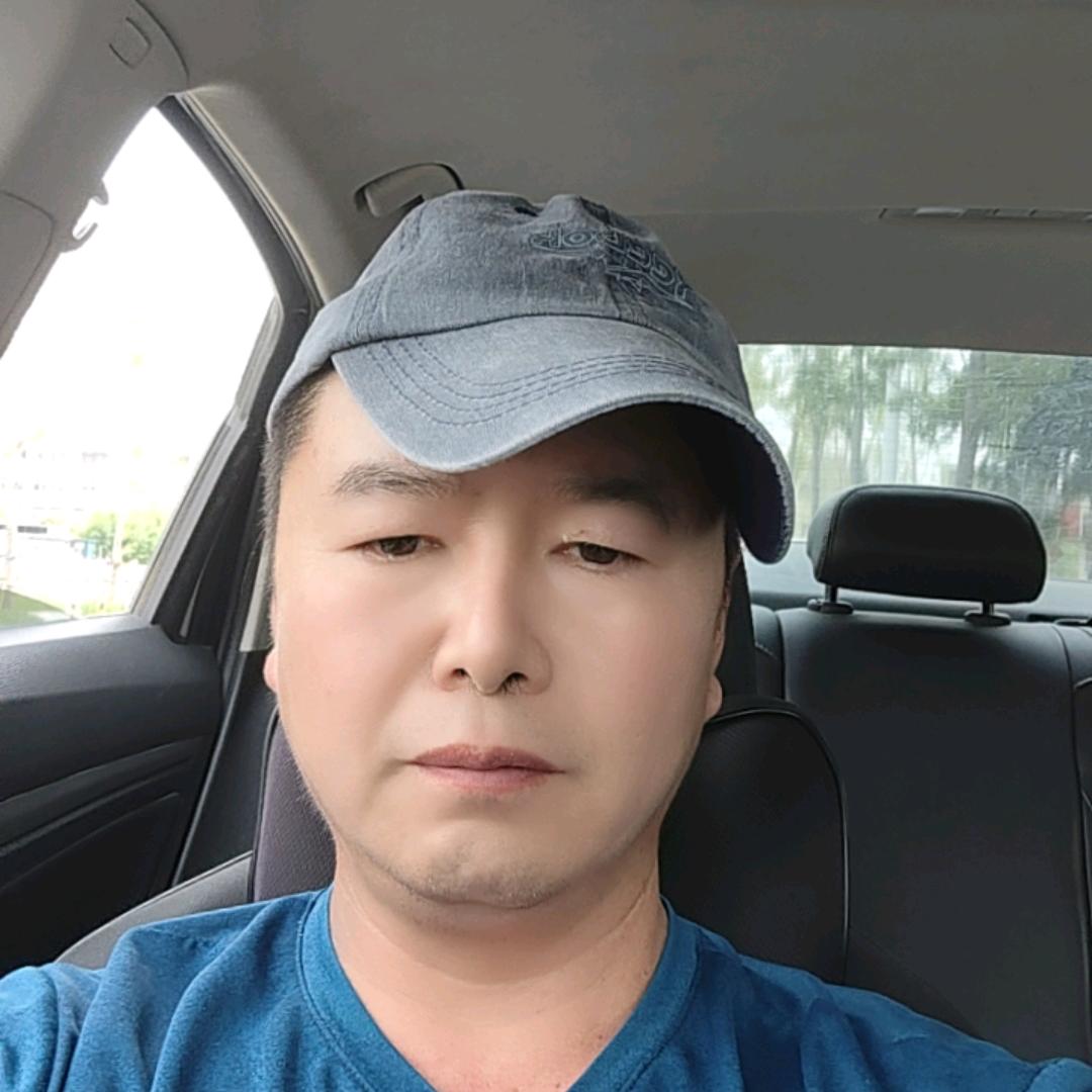 顺风车帽子哥