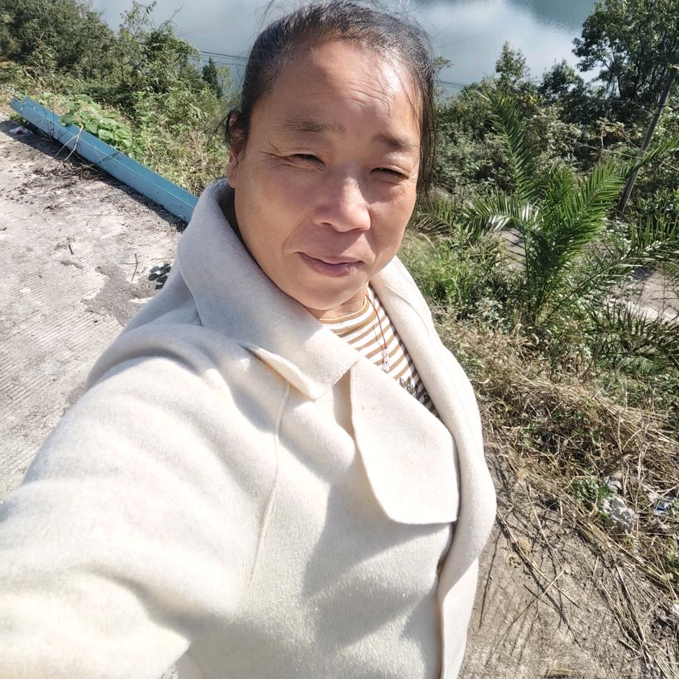 黄幺妹重庆垫江的。晚上8点直播