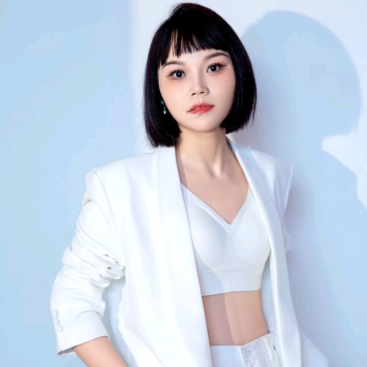 赫雅女装.