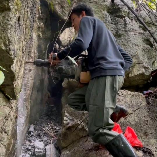 沙子小林哥