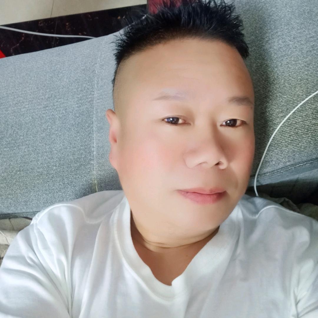 幸福相拥《龙虾》