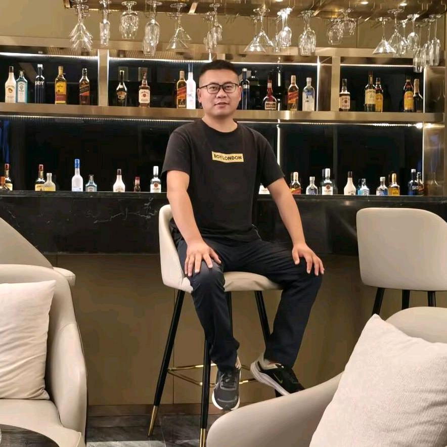 丁琪