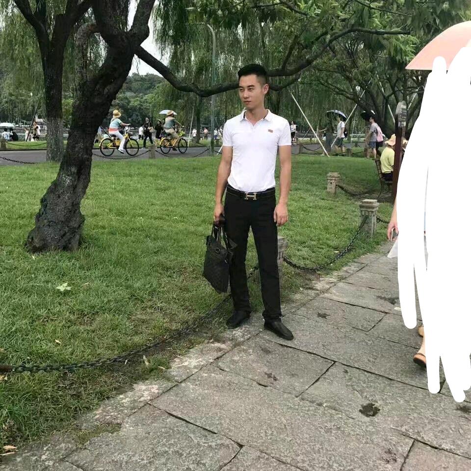 何市邹伟家具工厂直销