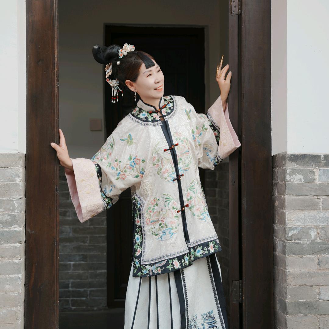 艳阳天