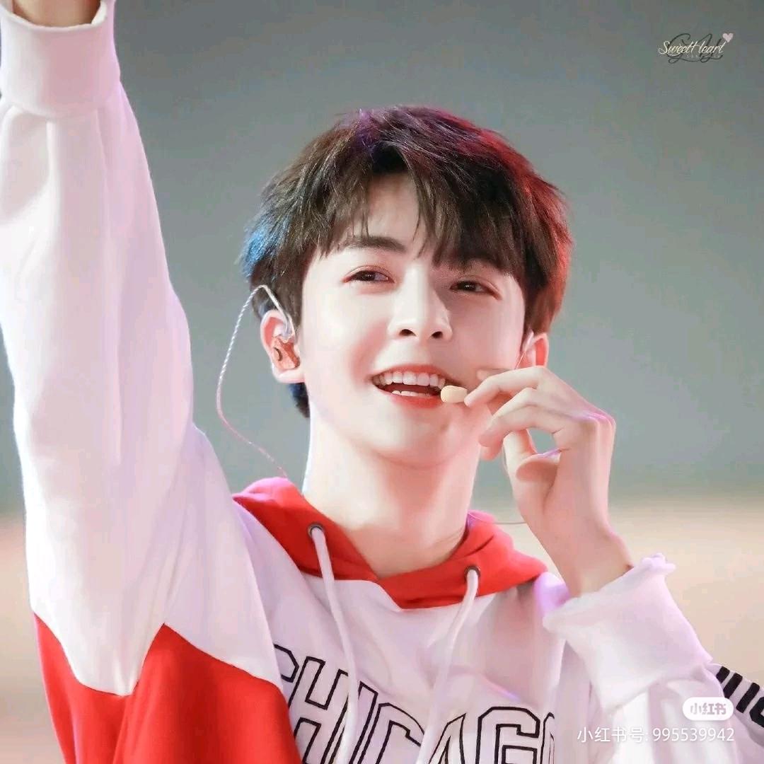 浓眉大眼👧🏻.