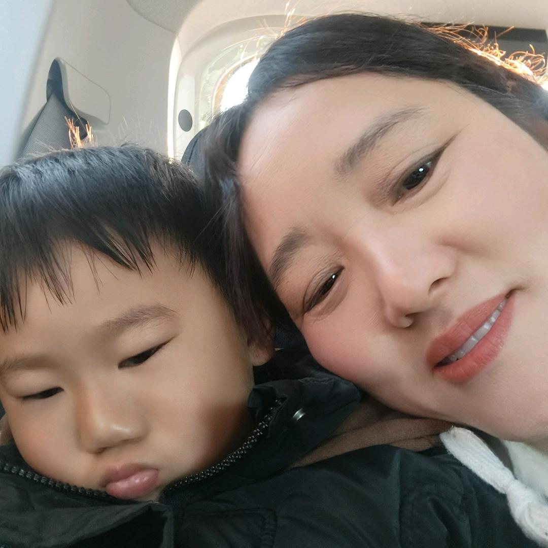 我有三个儿子，现在当奶奶了