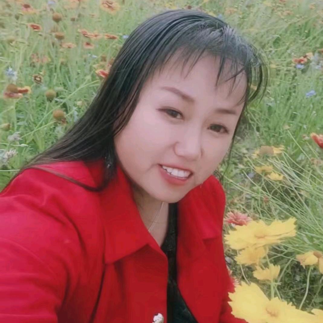 脸颊的雨水