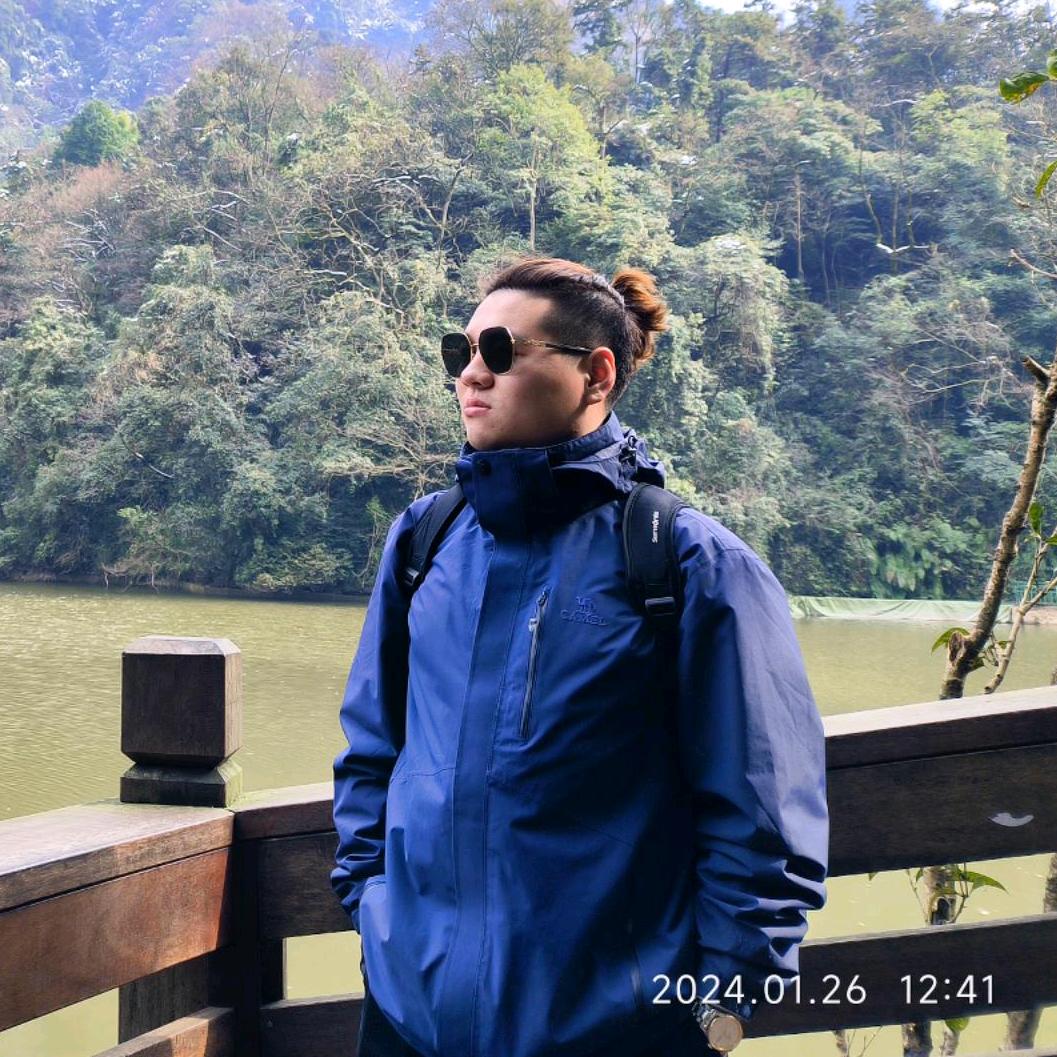小雨 .