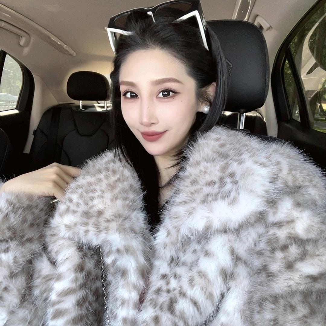 菲菲皮草