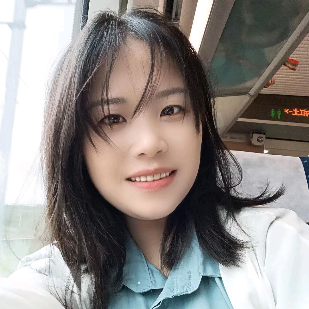 金丽跨圈显眼包历险记