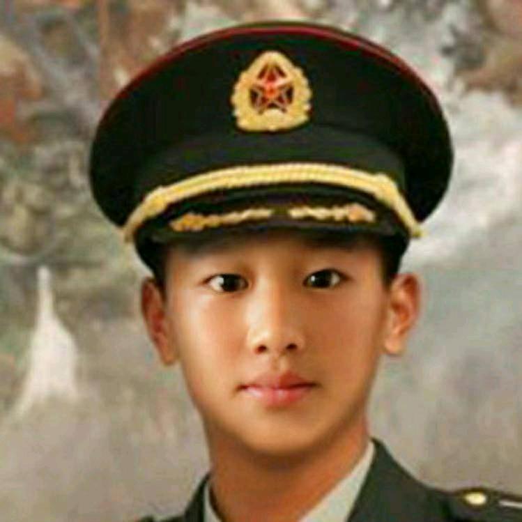 独自去偷欢😜 🎩