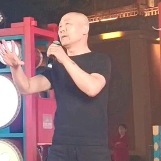 🌹光头红哥🌹