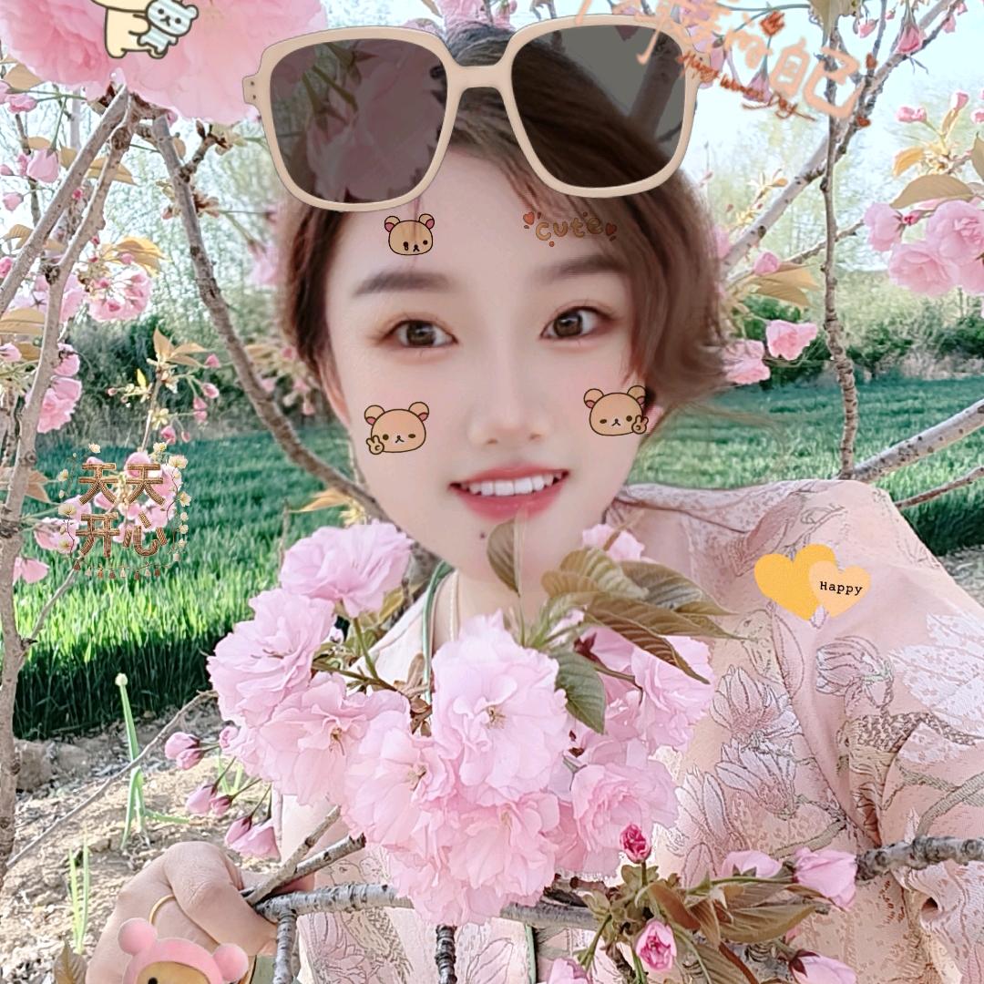 是～青青呀(ง •̀_•́)