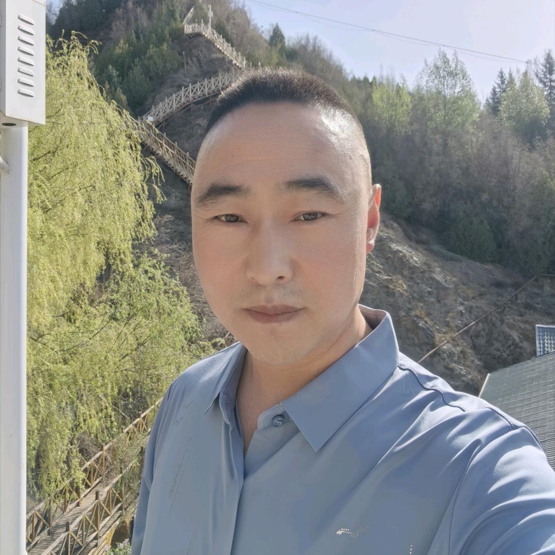 独行的灰太狼🐺