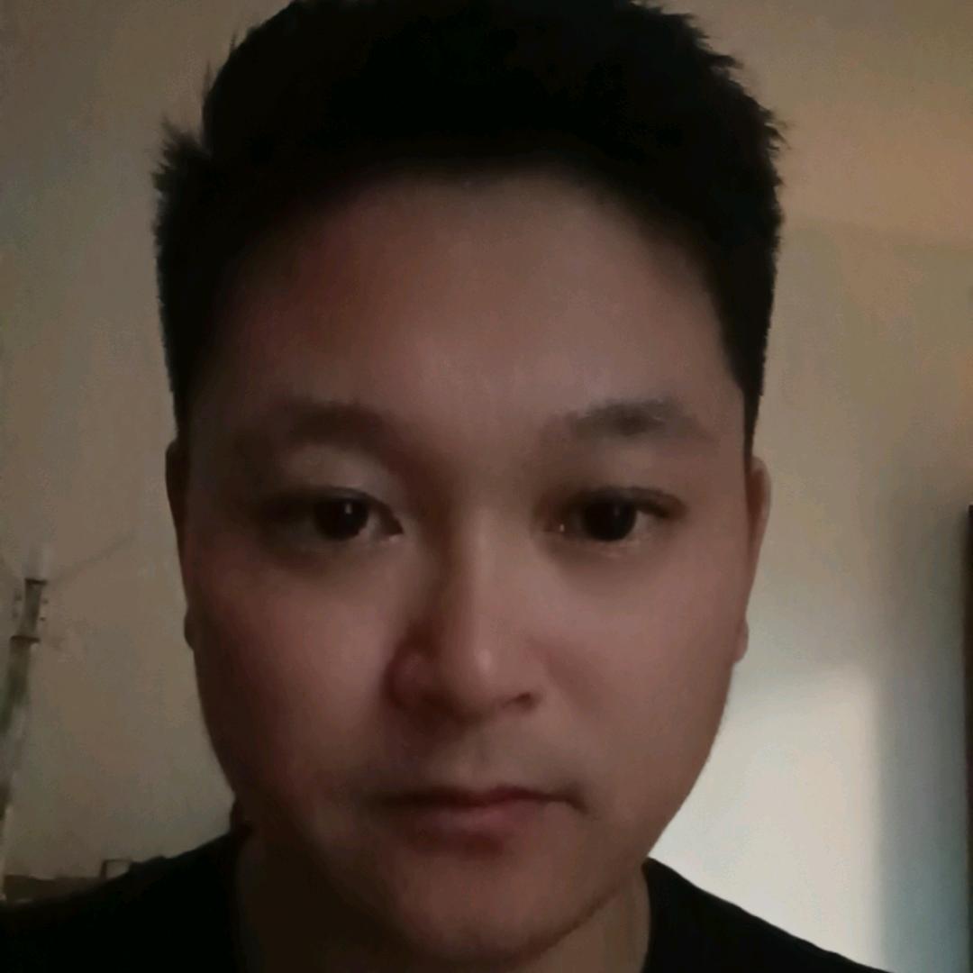 何家伟