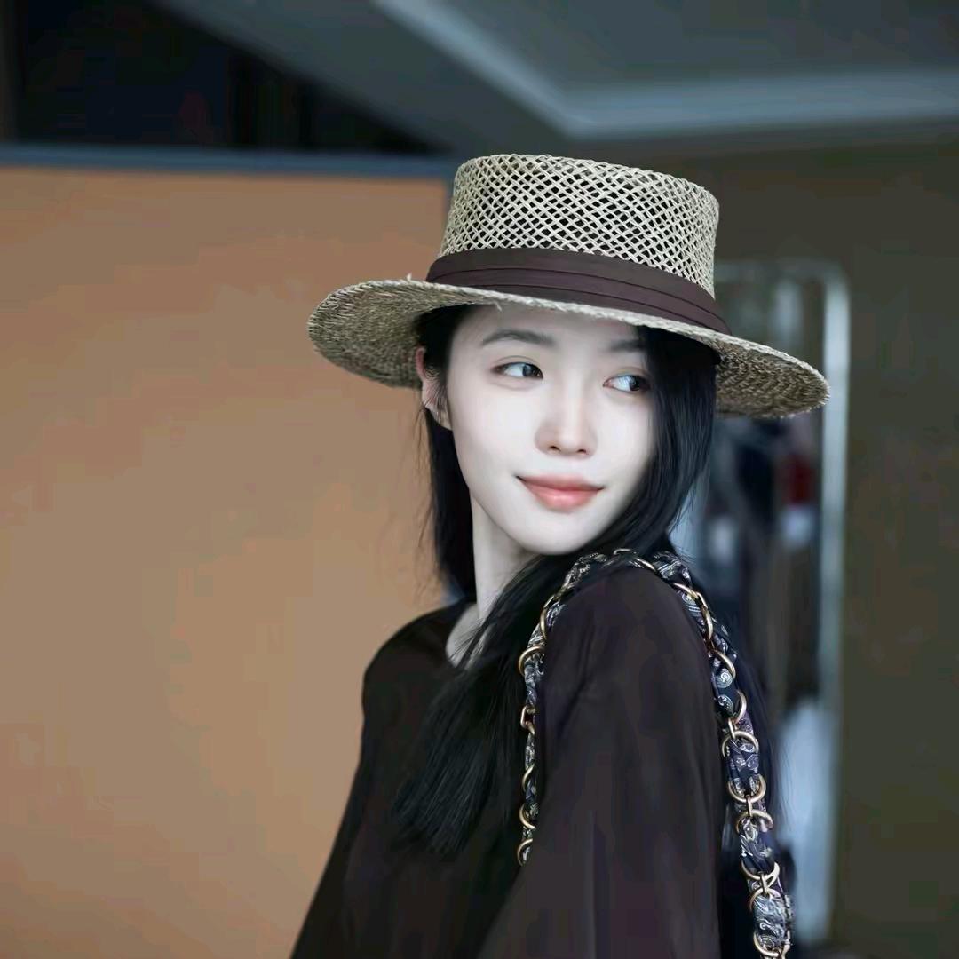苧不凡（穿搭分享）
