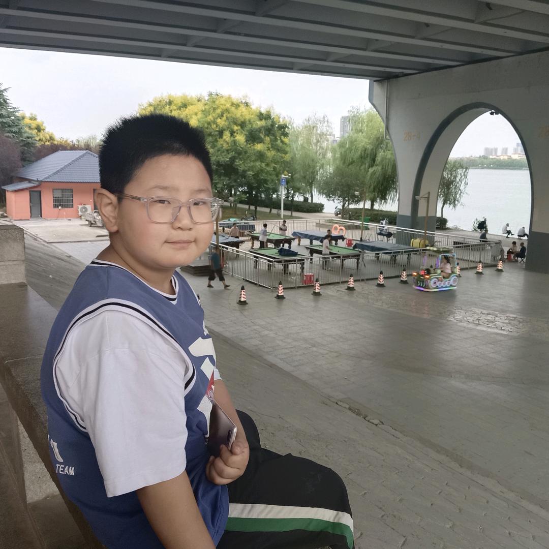 景景和斐斐