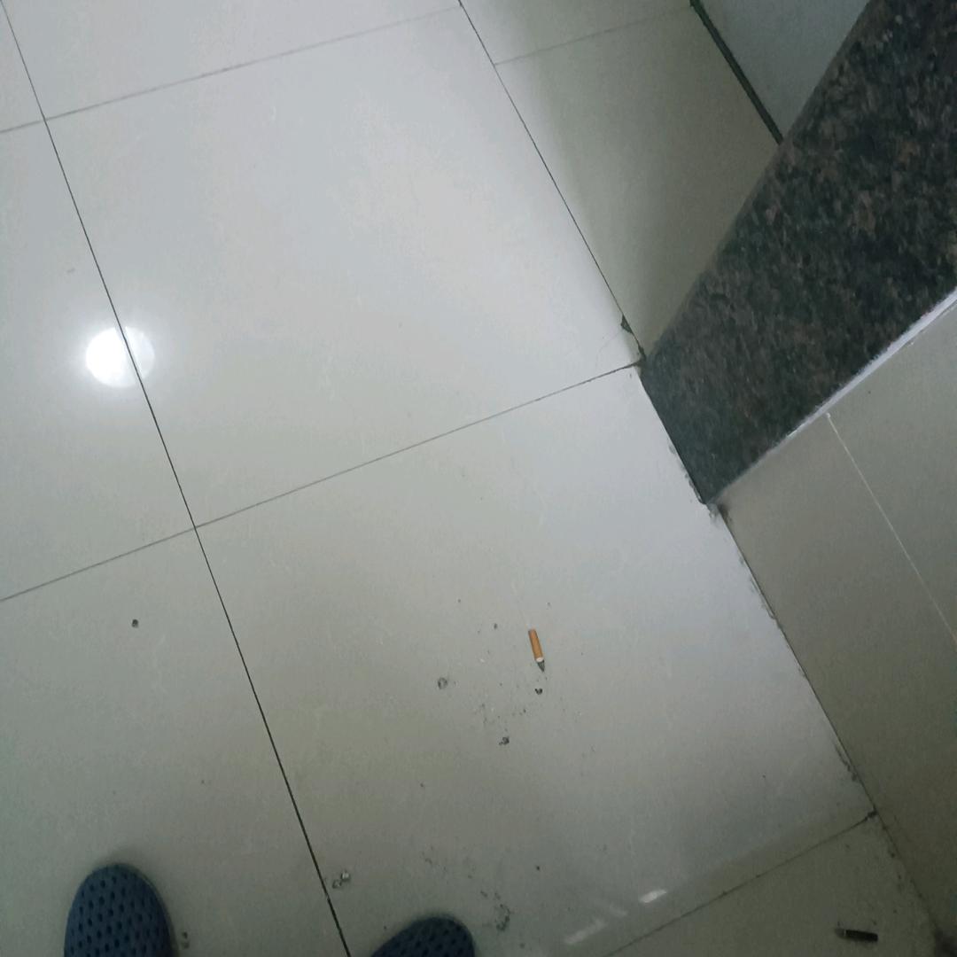 用户1389103580023