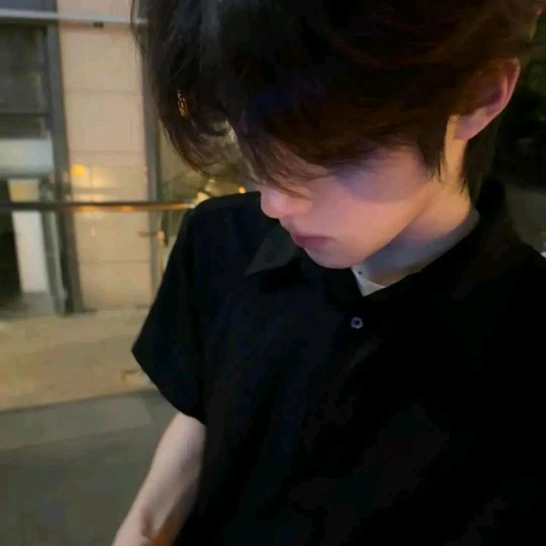 ʸ.H