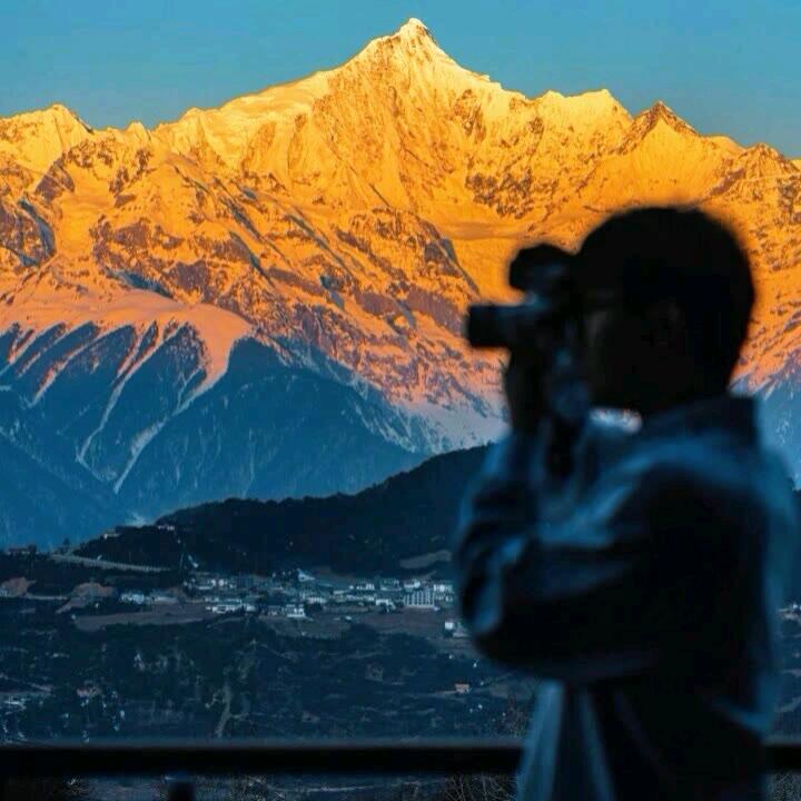 天亮了.